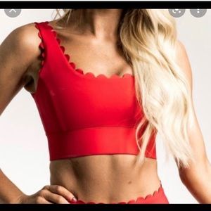 Rare! Red IVL Collective Scalloped sports Bra size 6